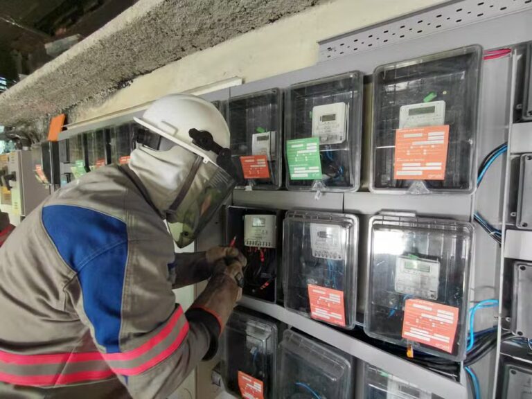 Churrascaria em Rio das Ostras é alvo de operação contra furto de energia