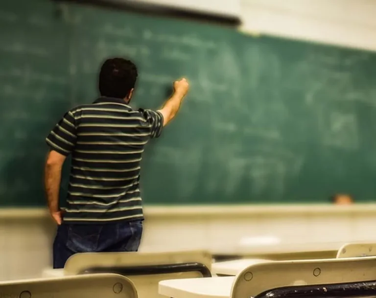 IFS oferta mestrado gratuito em ensino de computação: confira os detalhes
