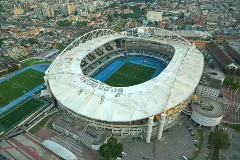 Estapar assume estacionamento do Nilton Santos e lança reserva de vagas