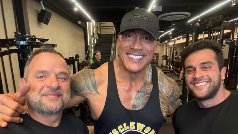 Dwayne ‘The Rock’ Johnson movimenta Humaitá com treino surpresa no Rio