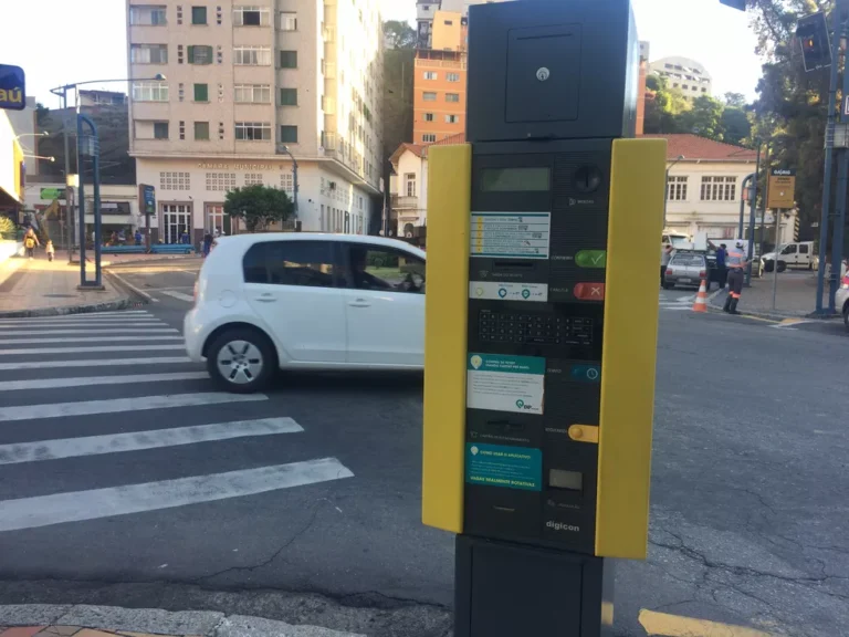 Vazamento de Dados Afeta Clientes da Zona Azul em Poços de Caldas